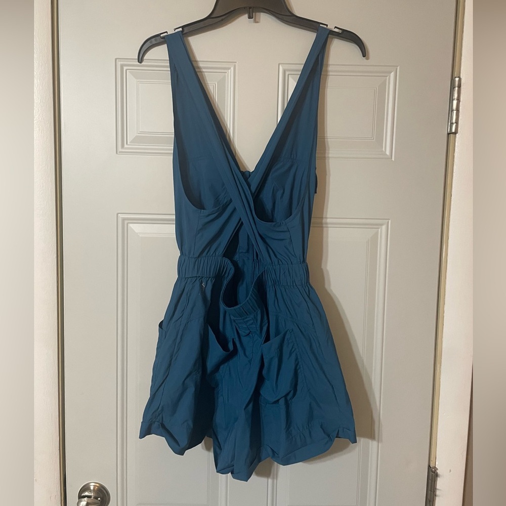 Free People Movement Noiseless Back On Trek Romper $108 Sz XS Blue Teal - Picture 7 of 13